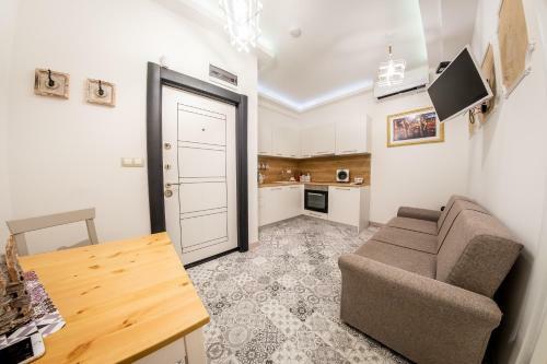 Sofia Pearl Life Apartment - No Window Apartment