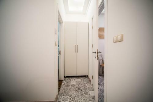 Sofia Pearl Life Apartment - No Window Apartment