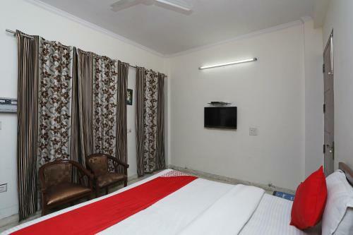 Hotel Collection O 14471 Red Flag Residency