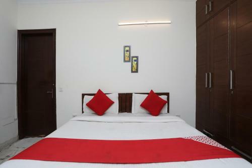 Hotel Collection O 14471 Red Flag Residency