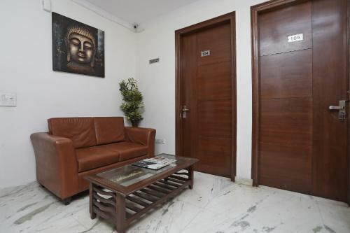 Hotel Collection O 14471 Red Flag Residency