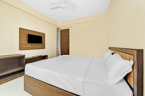 Capital O 84085 Hotel Cheelgadi Greens