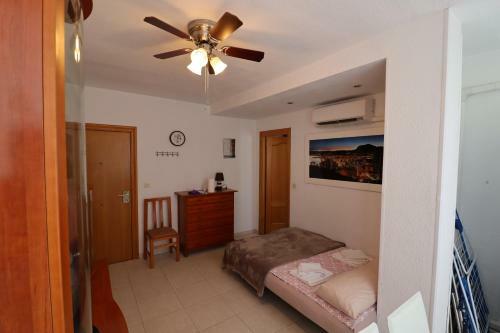 Apartment 1 Bedroom, 90m Levante Beach