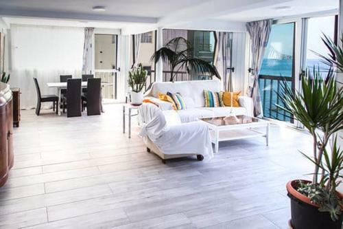 Apartamento Levante Beach Sea View