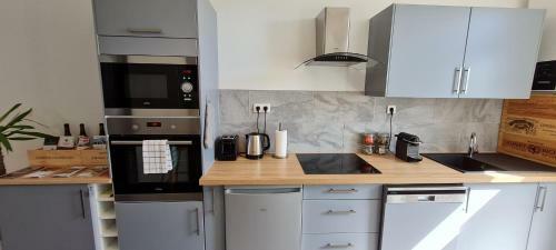 Apartamento Chez Charles Centre-parking Priv�-hospices-gare