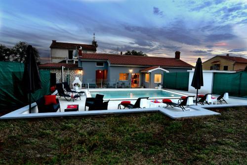 Villa Luna - Beautiful, Modern And Luxurious