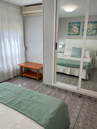 Apartamento En Plaza Triangular Y Muy Cerca De La Playa