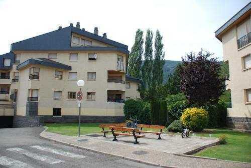 Apartamento Atico En Biescas Con Piscina, Tenis Y Barbacoa