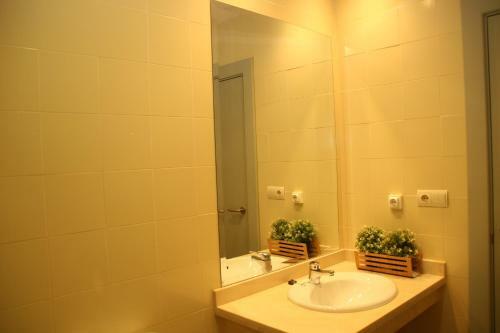 Apartamentos Apartour Bormujos