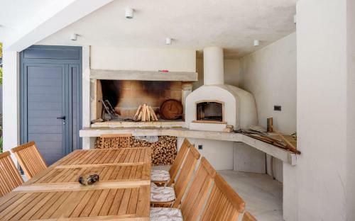 Luxury Villa Velvet Bourbon Split With Private Pool By The Sea