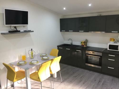 Apartamento Sunflower-beautiful Modern Apt W Terrace&garden