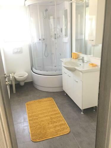 Apartamento Sunflower-beautiful Modern Apt W Terrace&garden