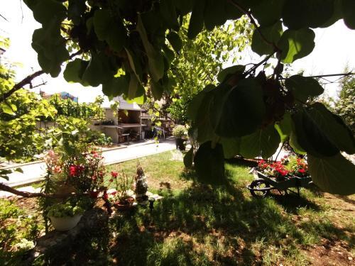 Apartamento Green-beautiful Modern Apt With Balcony & Garden