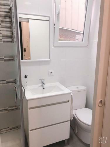 Fant�stico Apartamento En El Centro de Blanes Y A 150mts de La Playa