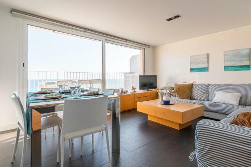 Apartamento �tico Panor�mic, 1�linea De Playa