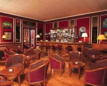 Hotel Grand De La Reine