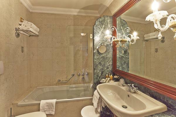 Hotel Antiche Figure