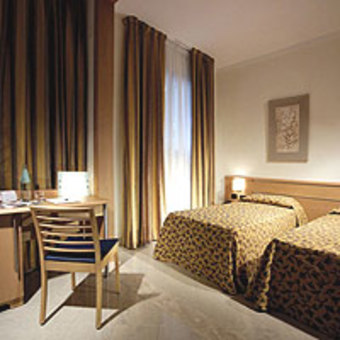 Hotel The Church Village