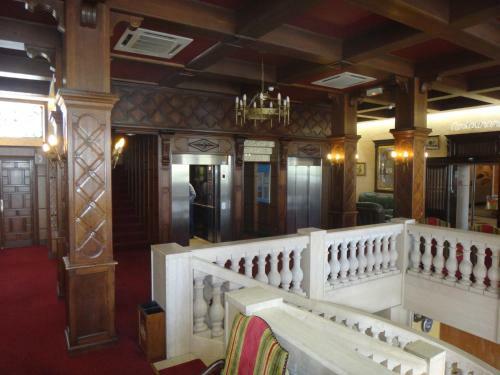 Hotel D'espagne (.)
