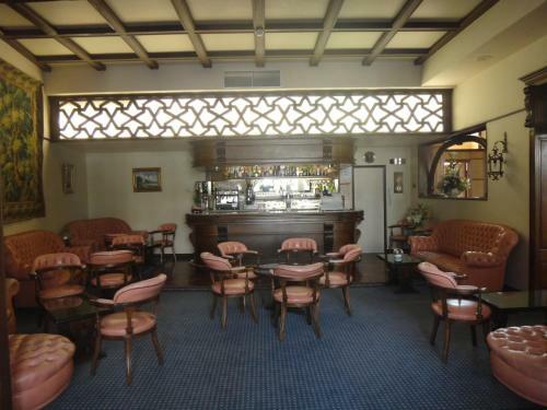 Hotel D'espagne (.)