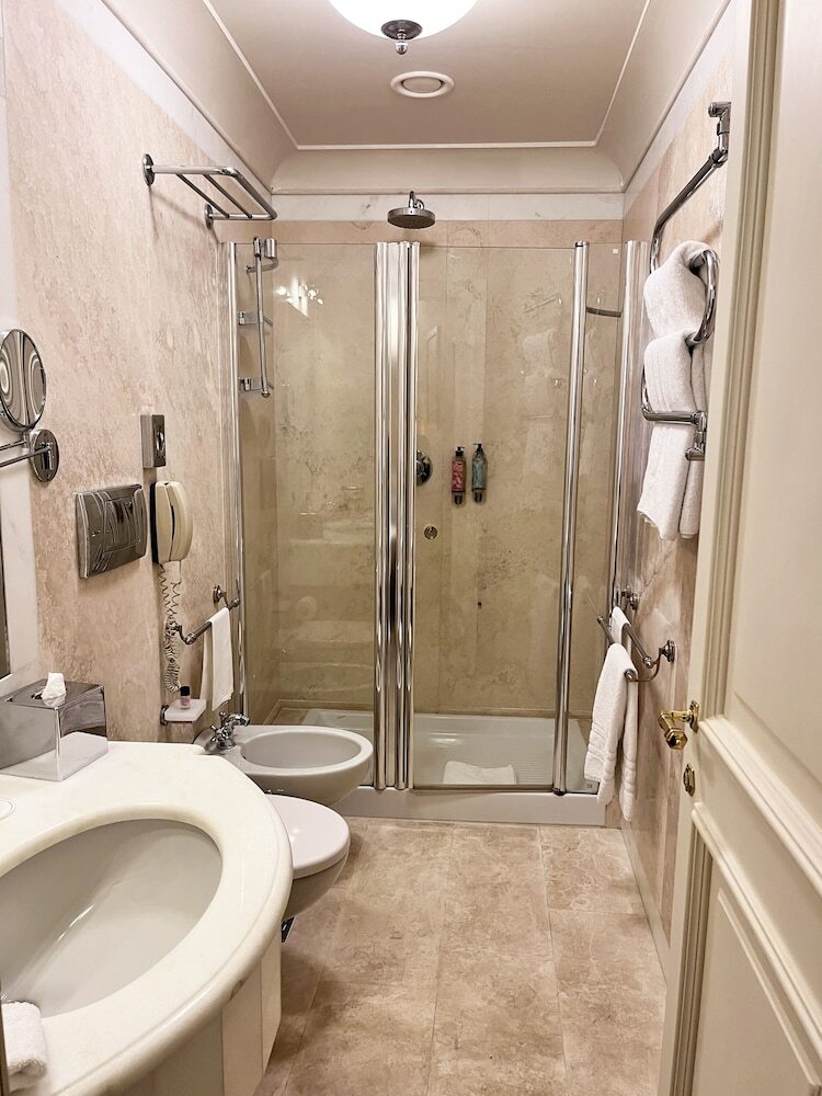 Hotel Grand Continental