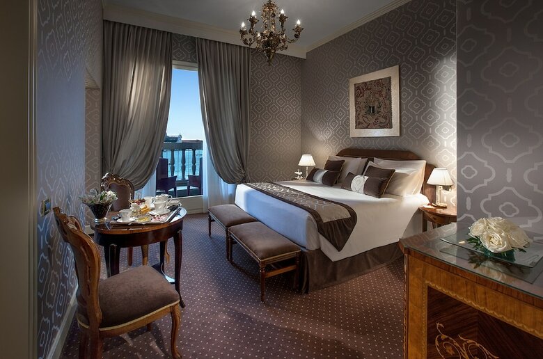 Hotel Londra Palace