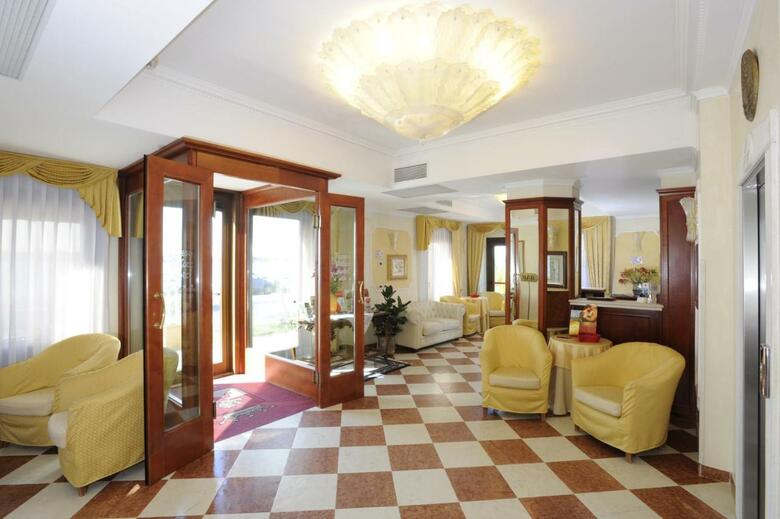 Hotel Russo Palace