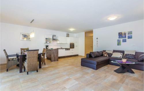 Apartment Stran III