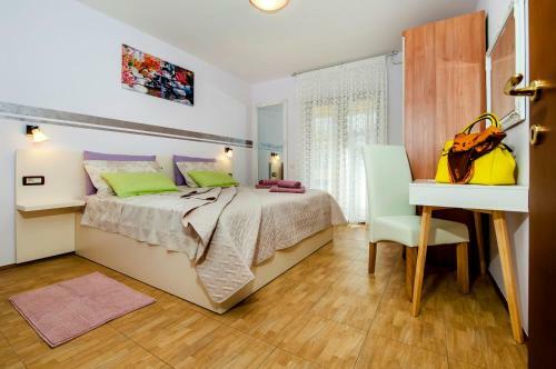 Hostal Apartments And Rooms Villa Dea