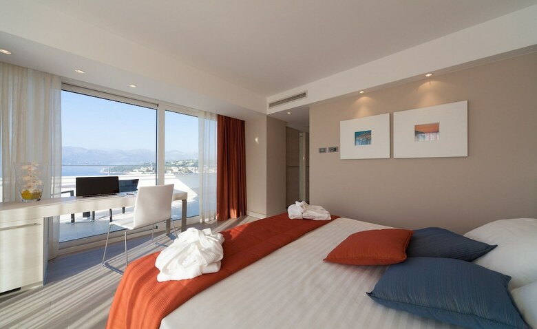 Hotel Lafodia Sea Resort