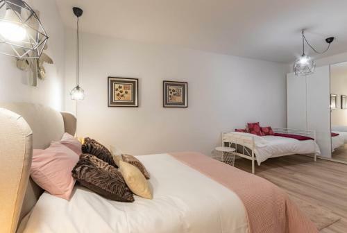 Abando II Apartment By Aston Rentals