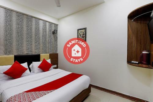 Oyo 82082 Hotel Down Town
