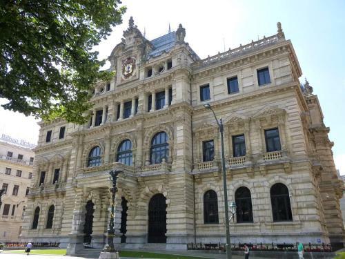 Habitaci�n Con Ba�o Privado En El Centro de Bilbao
