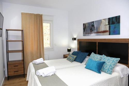 Apartamento Piso Reformado. 2 Min Del Casco Viejo. Con Garaje.