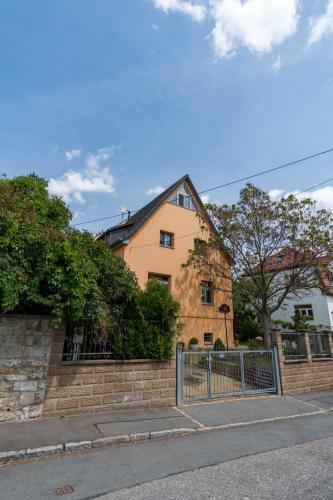 Apartamento Studio Am Kaitzer Weinberg