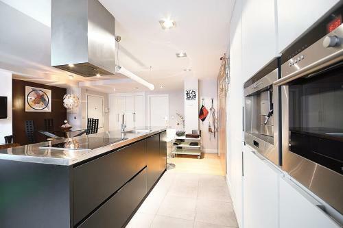 Apartamento Piso Moderno, C�ntrico Y Con Garaje.