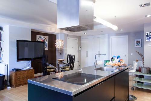 Apartamento Piso Moderno, C�ntrico Y Con Garaje.