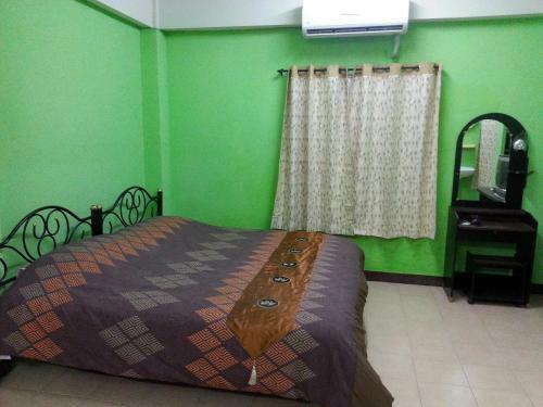 Hostal Roong-arun Apartment