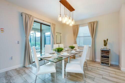 New Luxurious 6 Bedroom Solterra Villa With Pool Villa