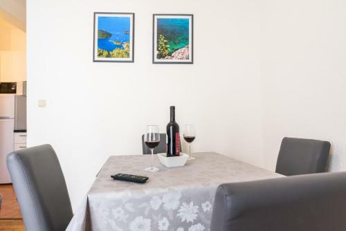 Apartments Neve