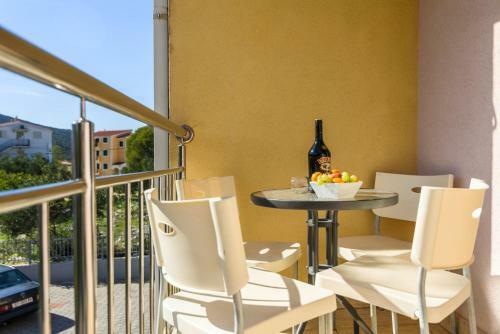 Apartments Neve
