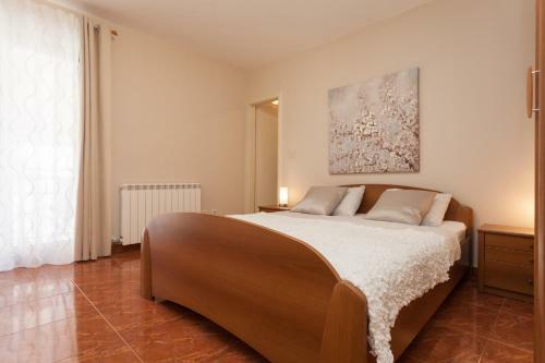Hostal Apartments Alice