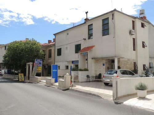 Seaside Apartments