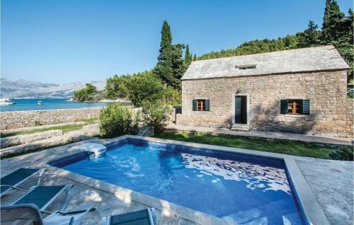 Holiday Home Lovrecina Bb