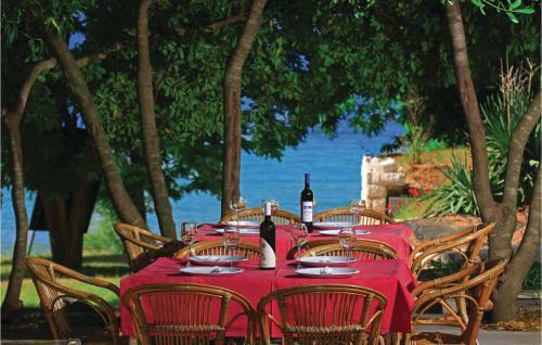 Holiday Home Lovrecina Bb