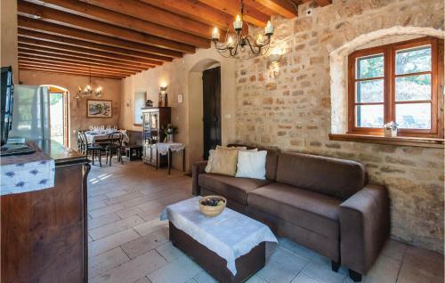 Holiday Home Lovrecina Bb