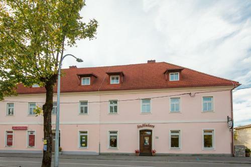Hostal St. Hubert Hunting Lodge