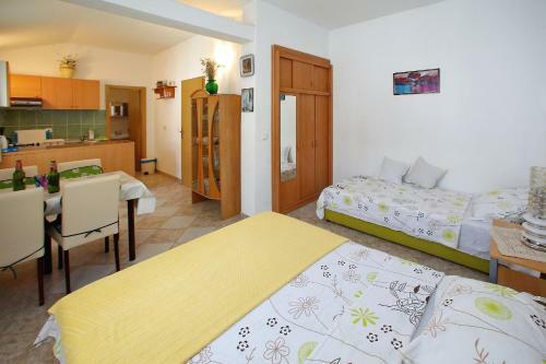 Apartments Nicol
