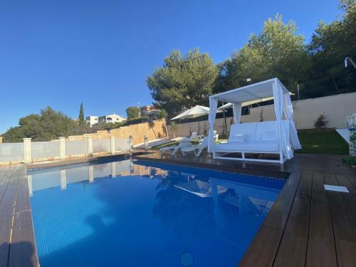 Villa R125 - Casa Traviesa