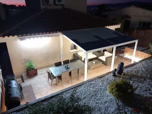 Villa R125 - Casa Traviesa